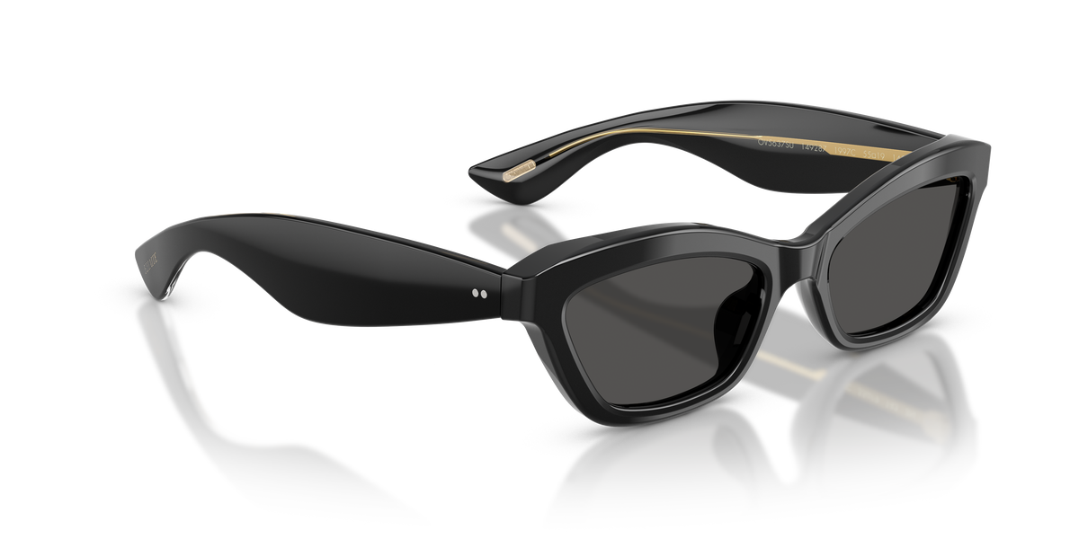 0OV5637SU 149287 Khaite 1997C black/grey lens