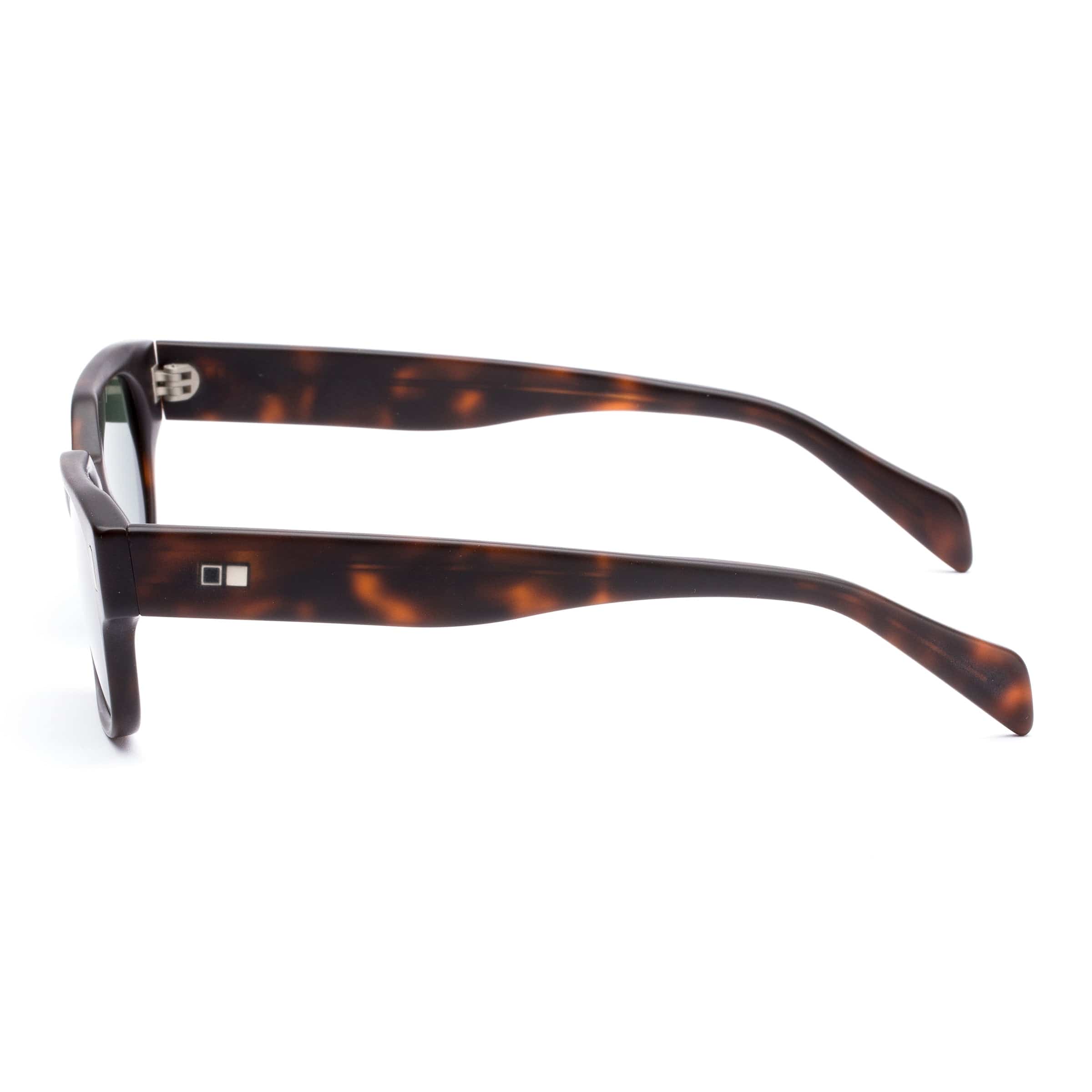 Untitled 195-2404 eco matte hinton tortoise/green lens