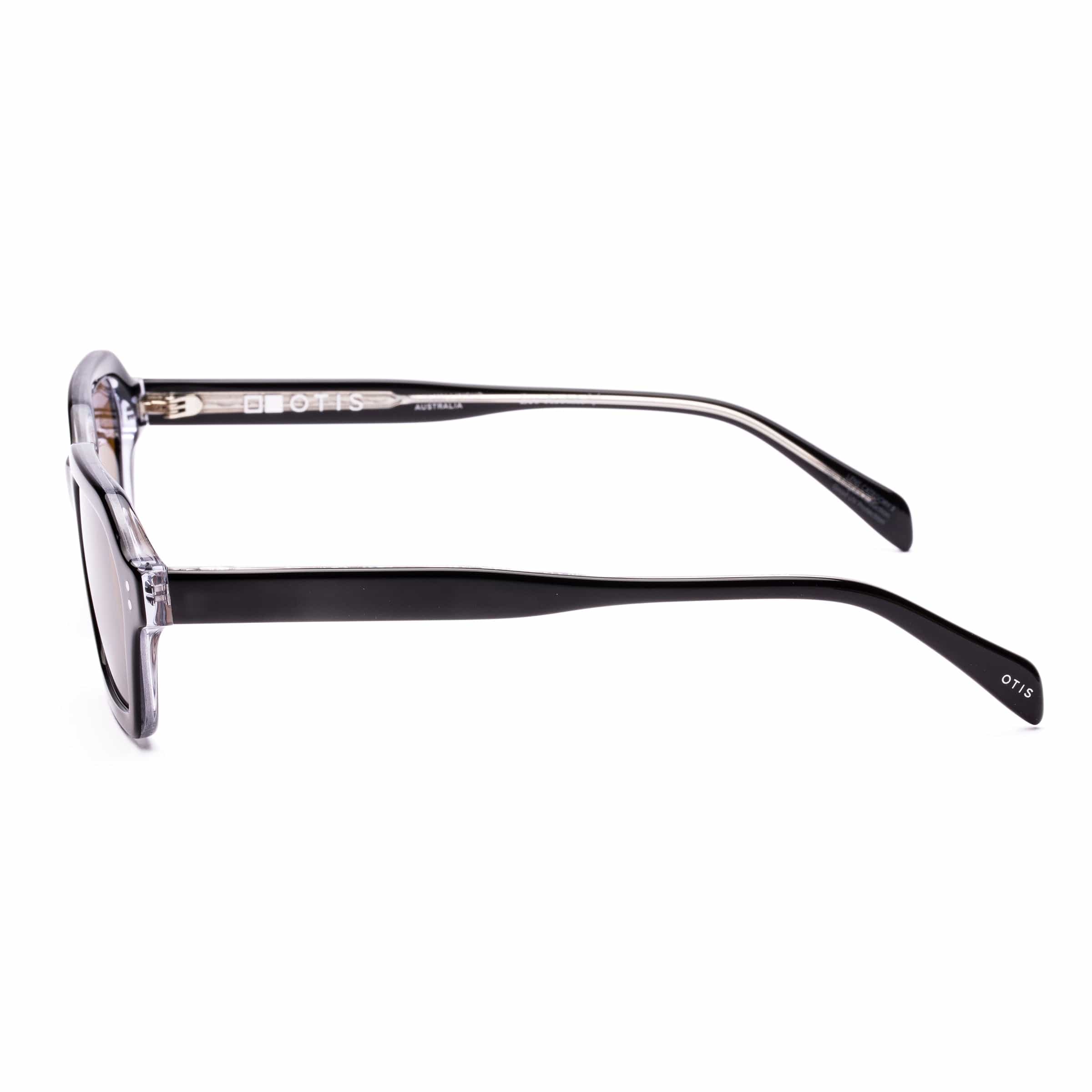 Metric 206-2401 eco black clear/brown lens