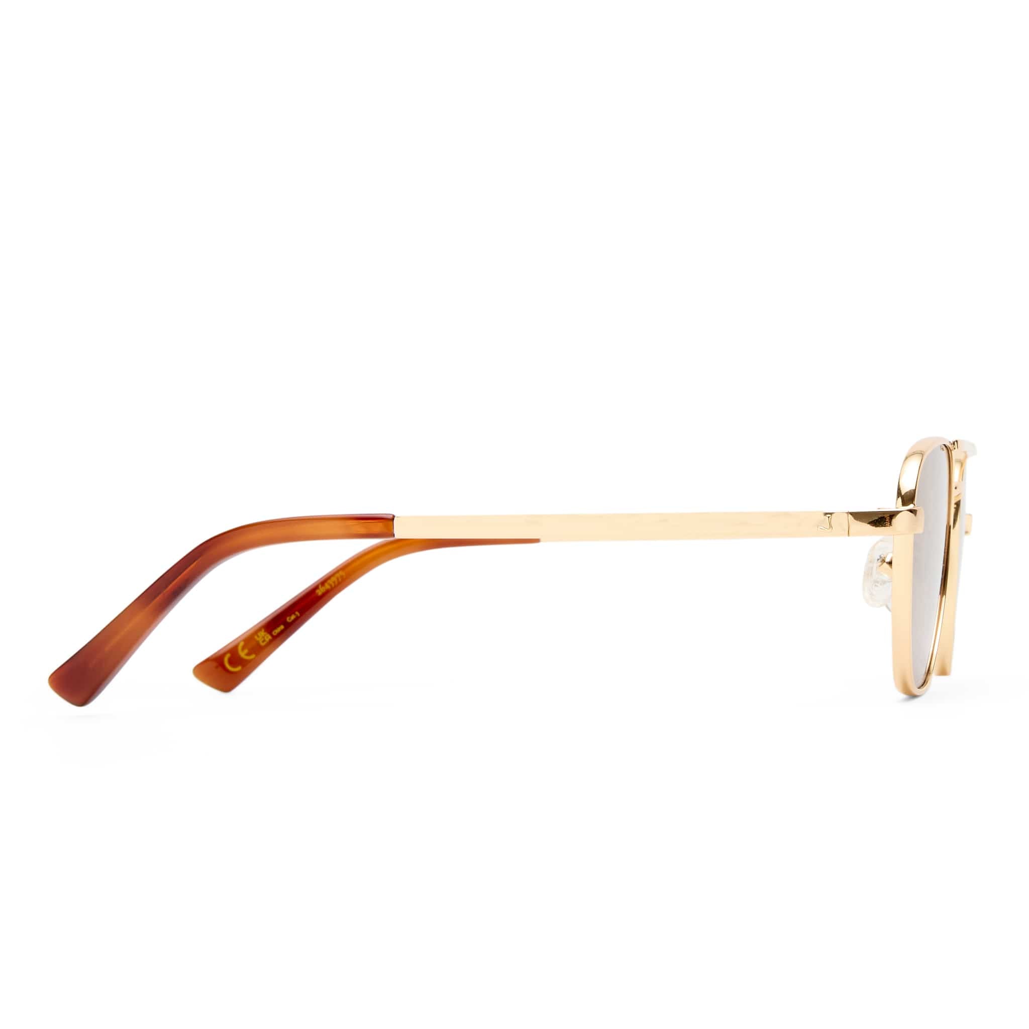 The Chloe 2643975 gold/brown lens