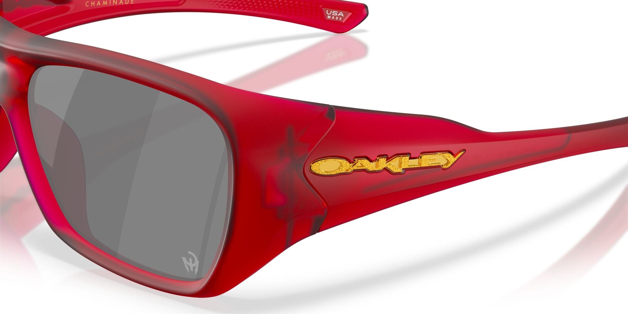 Chaminade 949206 matte trans red/prizm black lens