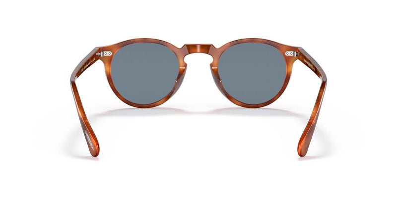 0OV5217S 1483R8  Gregory Peck (47) matte light brown/indigo photochromatic