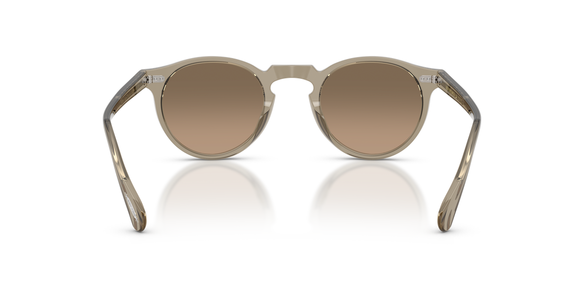 0OV5217S 1745GN Gregory Peck sencha/sandstone gradient polarised lens sunglasses