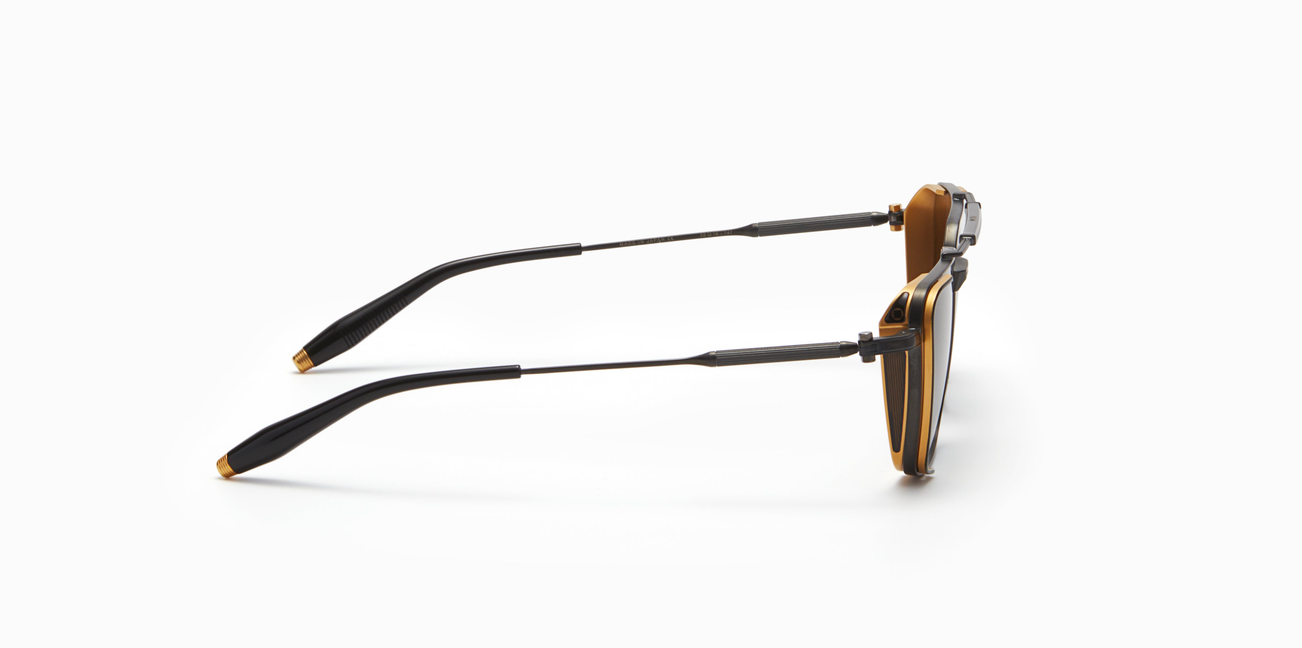 Akoni Hera 203E matte black palladium titanium matte gold/grey lens
