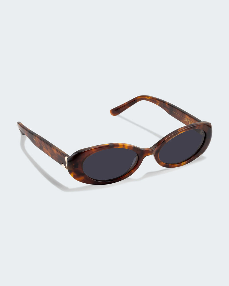 The Morgan 2311003 tortoise/smoke mono polarised lens