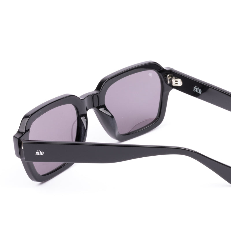 Leroy black/smokey grey lens