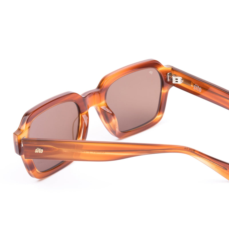 Leroy tangelo/coffee lens