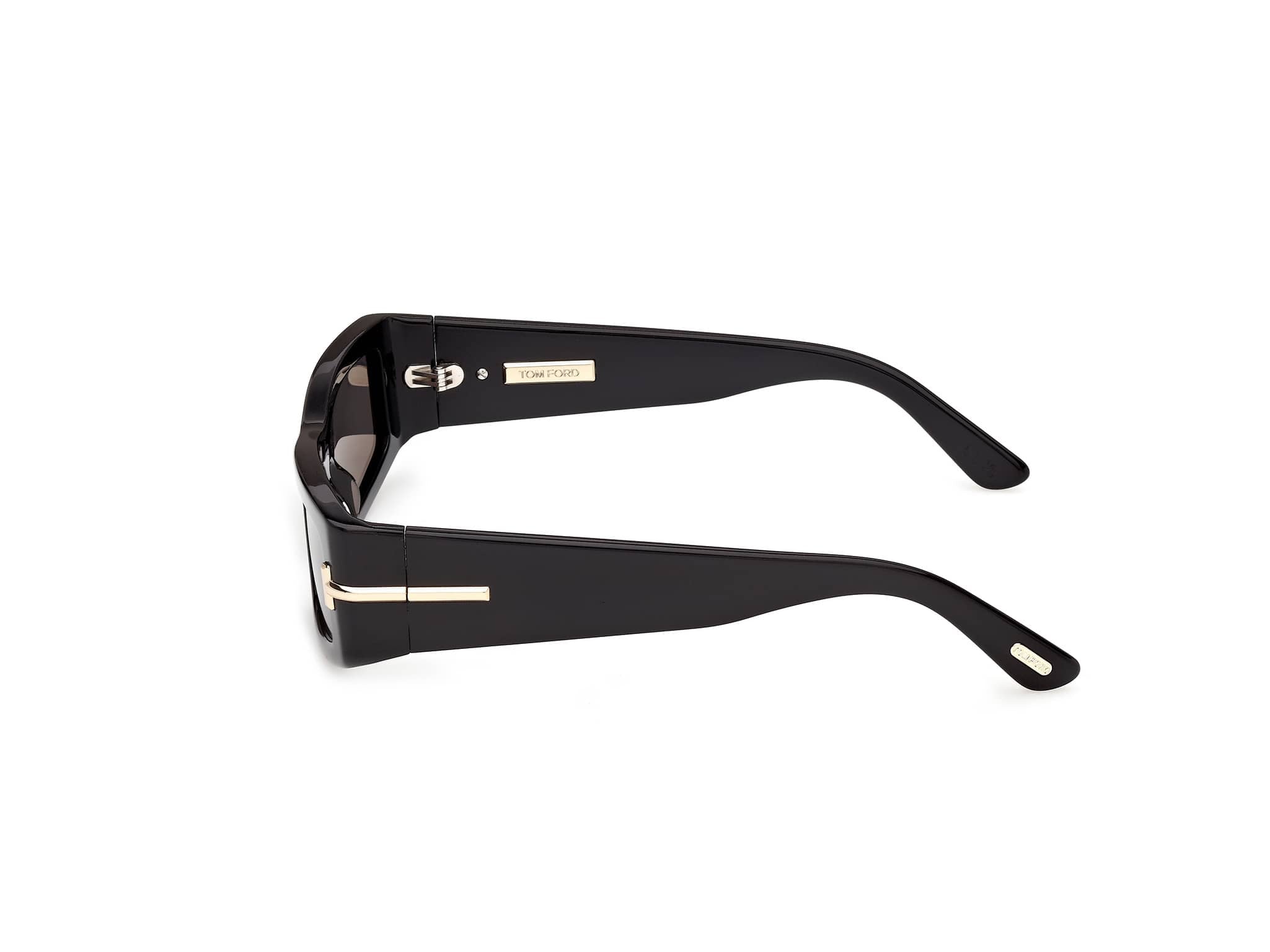 TI0026/S 01A Icon shiny black/smoke lens