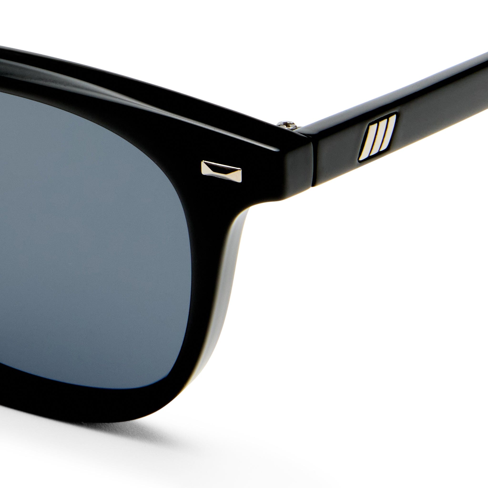 Le Resolu  2552255 black/smoke polarised lens